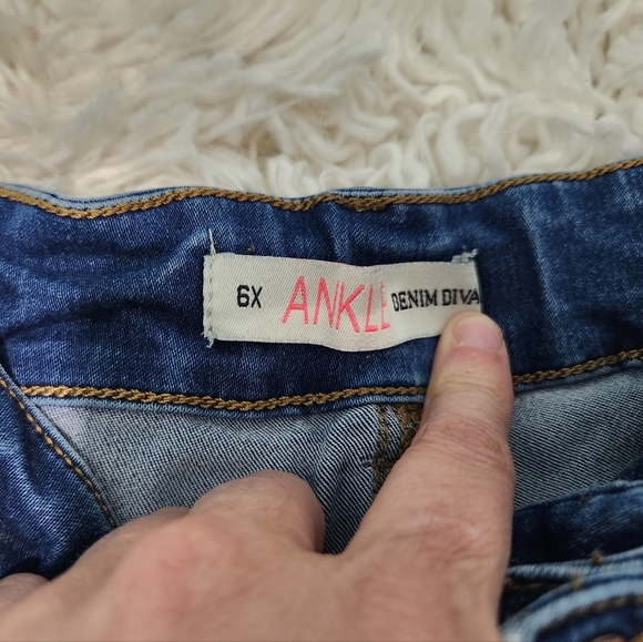 Girls Ankle Denim Diva Jeans, Size 6x - Picture 4 of 5